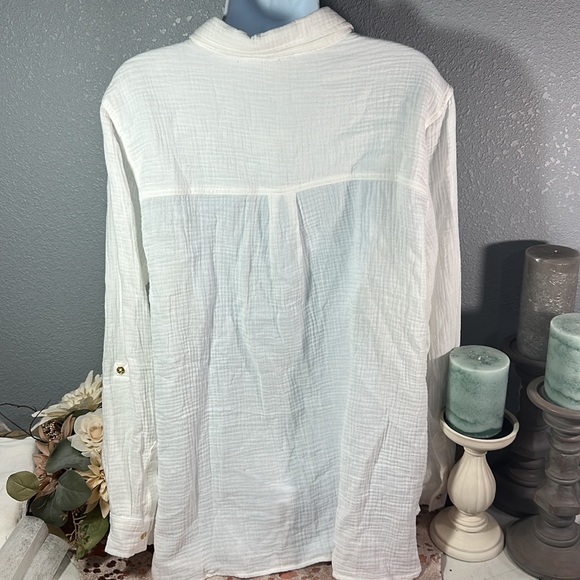 NWT Anne Klein Jeans button down blouse - Picture 3 of 5